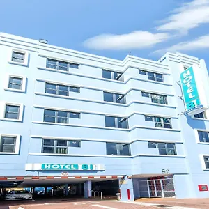 81 Geylang 2*, Singapur Singapur